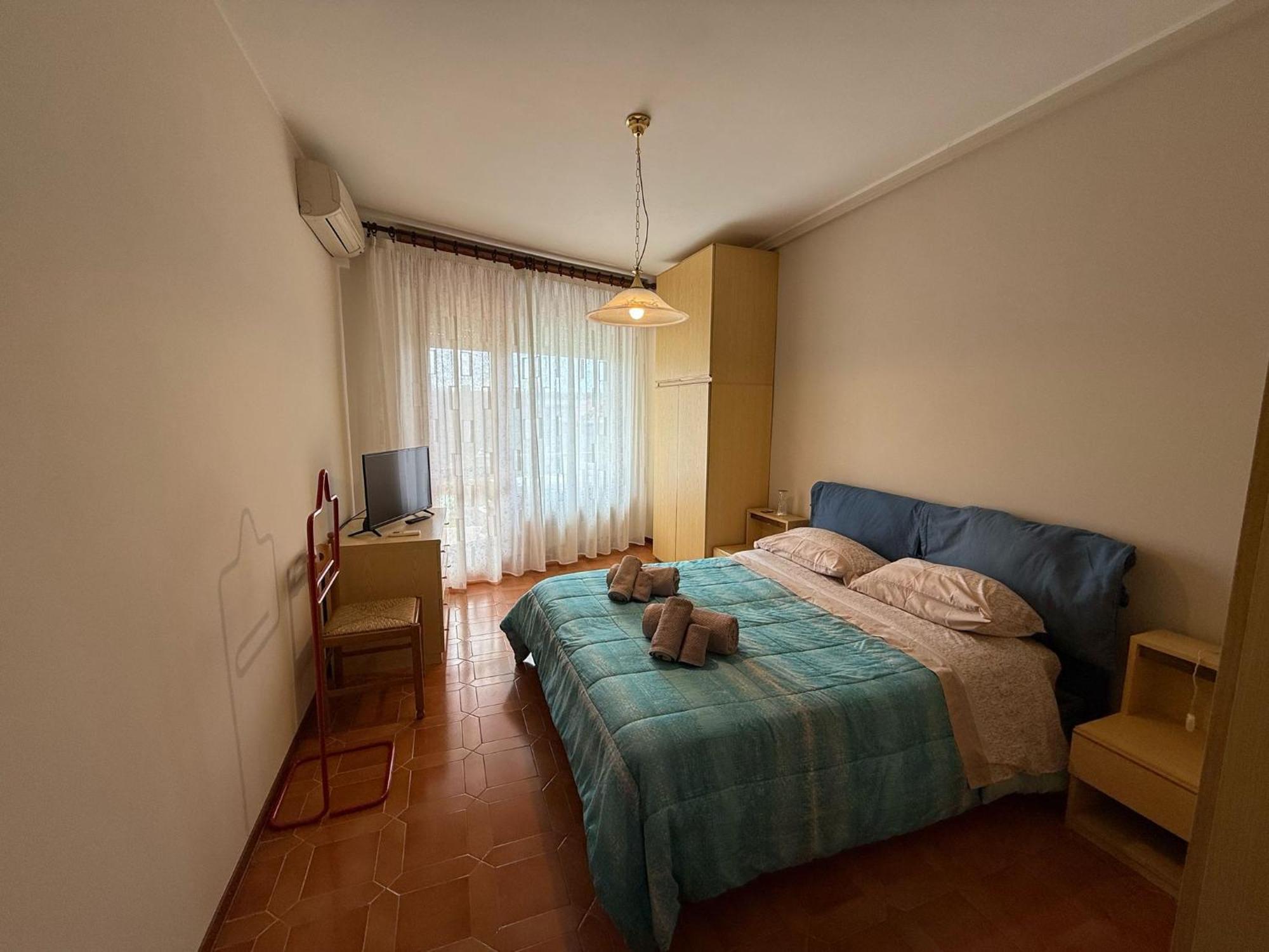Wh - Appartamento Siccardi In Zona Residenziale Con Posto Auto Sanremo Eksteriør billede