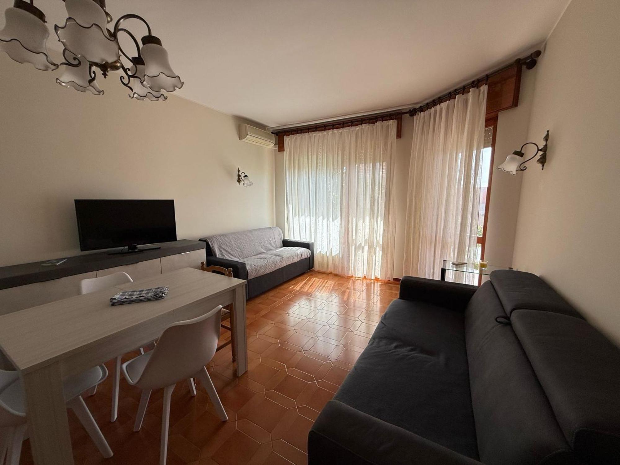 Wh - Appartamento Siccardi In Zona Residenziale Con Posto Auto Sanremo Eksteriør billede
