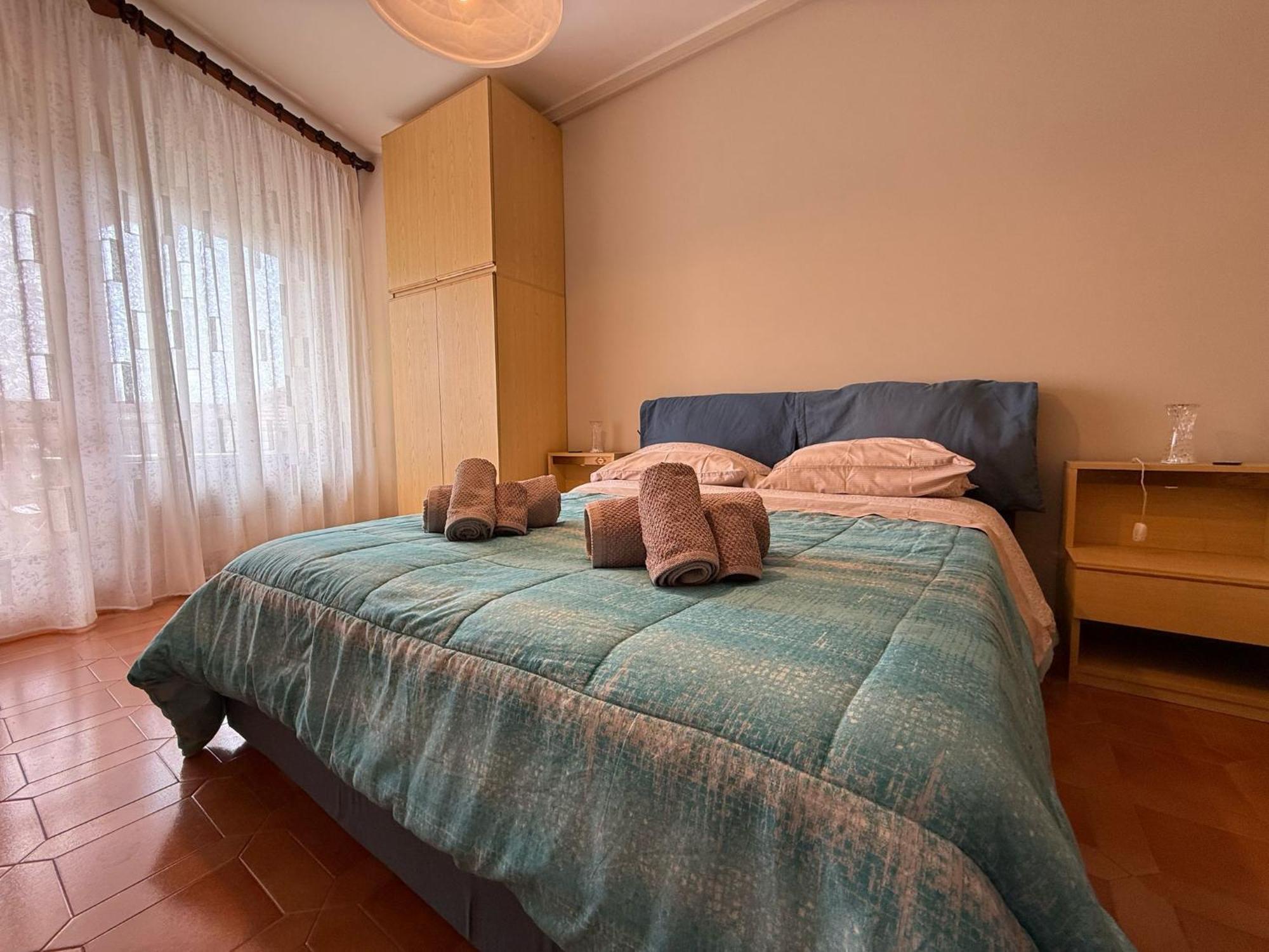 Wh - Appartamento Siccardi In Zona Residenziale Con Posto Auto Sanremo Eksteriør billede